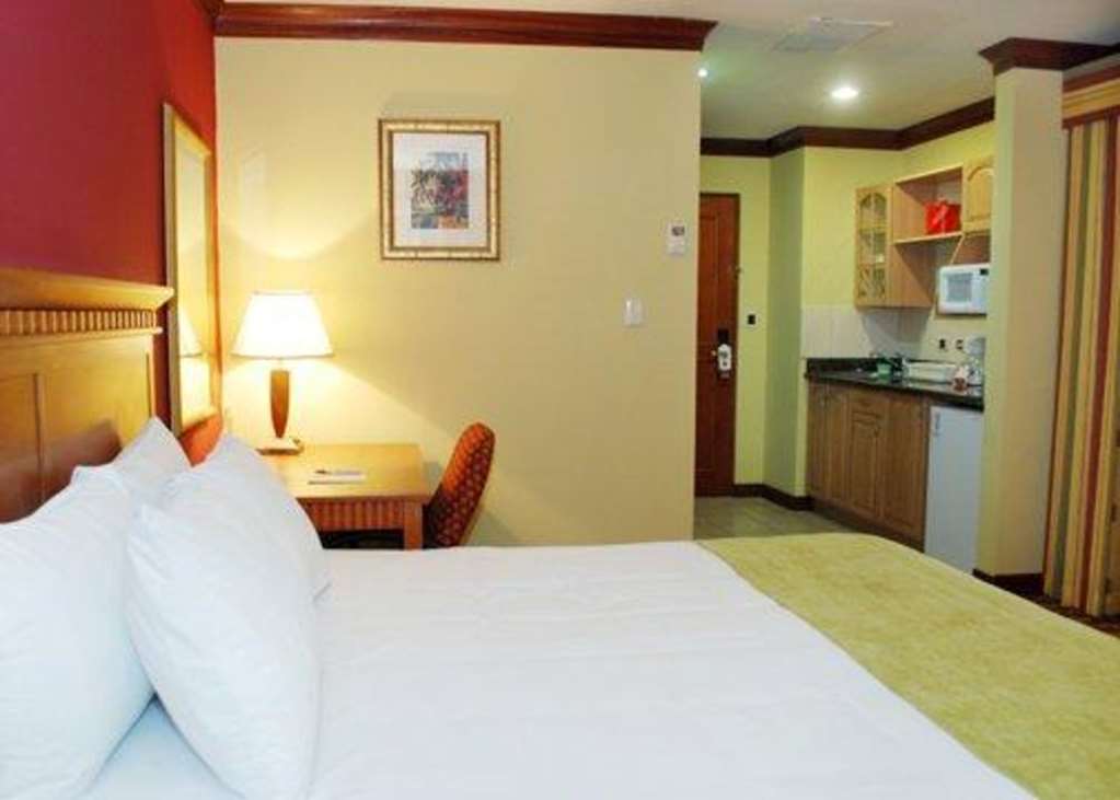 Suites Las Palmas, Hotel & Apartments. San Salvador Zimmer foto